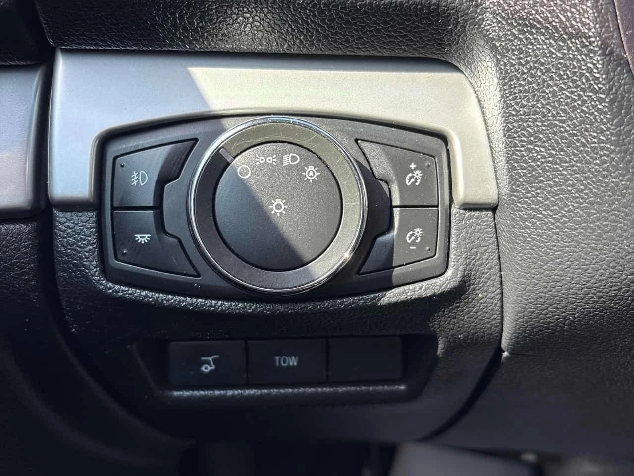 Ford Explorer * XLT * PANO* KEYLESS* ПОДГРЕВ* , снимка 16 - Автомобили и джипове - 54477600