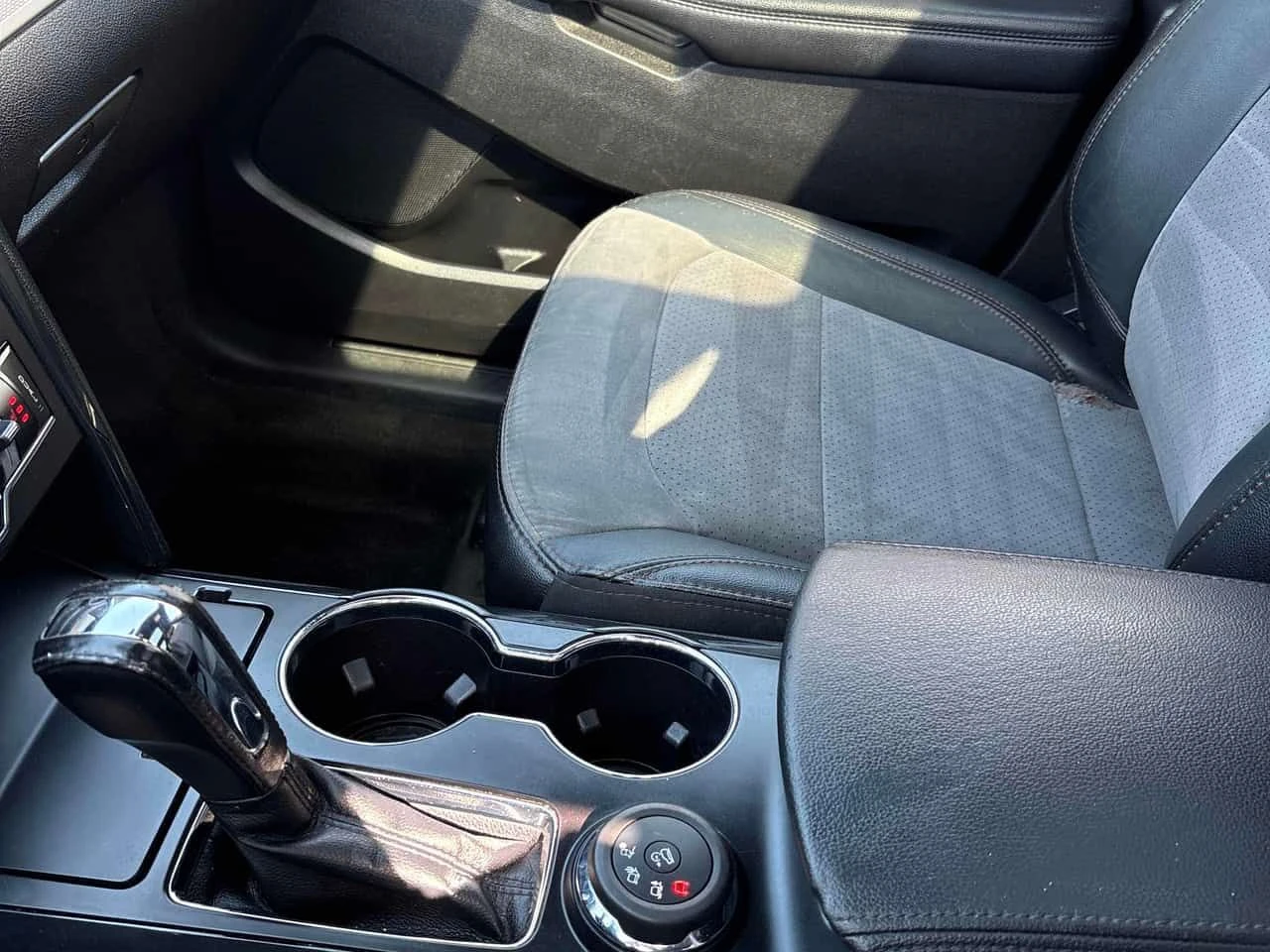 Ford Explorer * XLT * PANO* KEYLESS* ПОДГРЕВ* , снимка 14 - Автомобили и джипове - 54477600