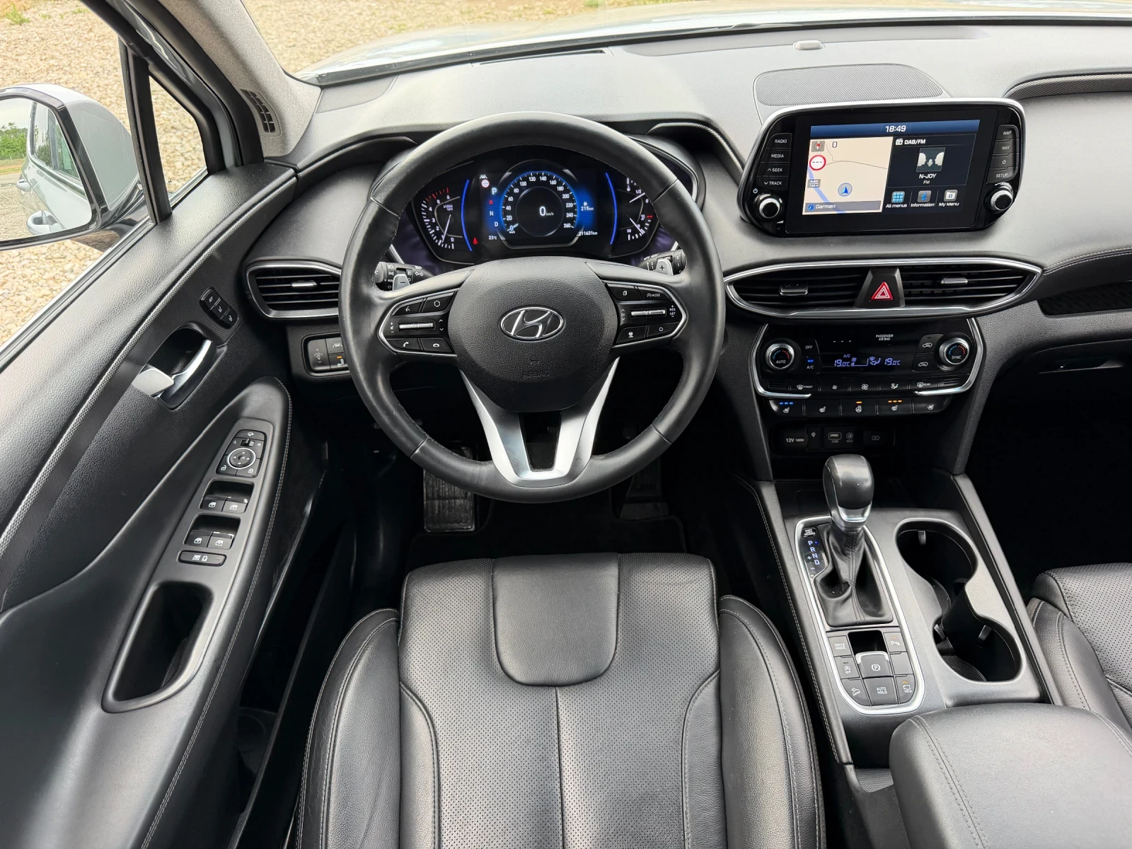 Hyundai Santa fe 2.2 CRDi 4x4 Premium HTRAC/ Всички екстри, снимка 8 - Автомобили и джипове - 54784327