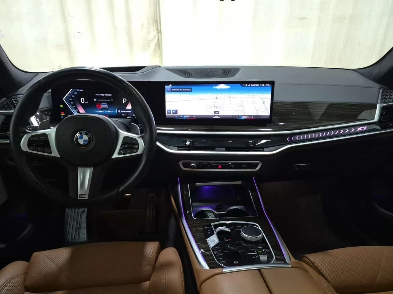 BMW X7 xDrive40i M SPORT/ПАНОРАМА/ДИСТРОНИК/360, снимка 8 - Автомобили и джипове - 55239515
