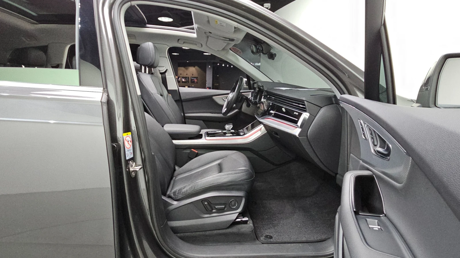 Audi Q7 3.0 45TDI Quattro , снимка 10 - Автомобили и джипове - 55405056