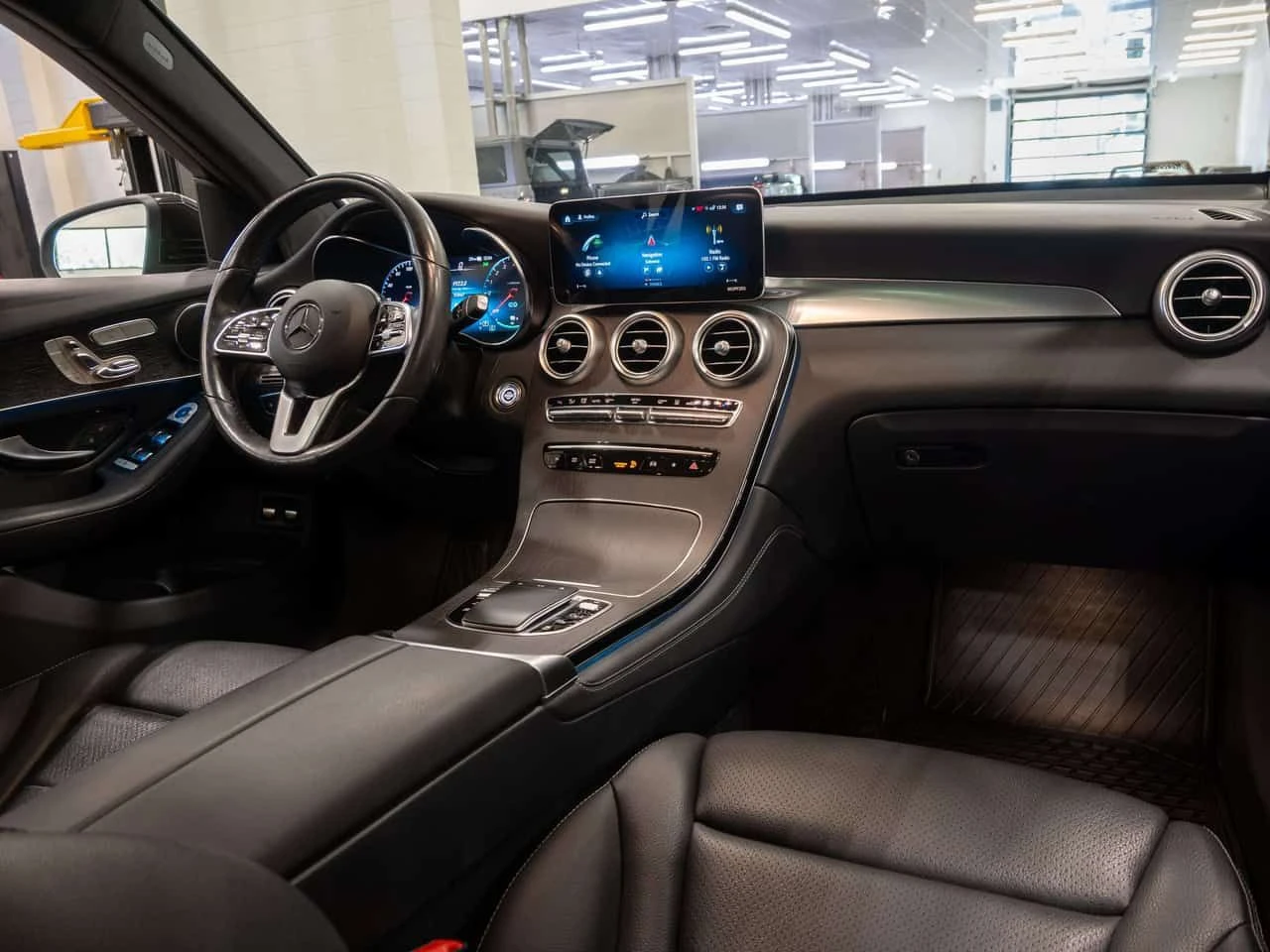 Mercedes-Benz GLC 350 E| ФИНАНСИРАНЕ| ЦЕНА ДО БЪЛГАРИЯ| , снимка 10 - Автомобили и джипове - 55466074