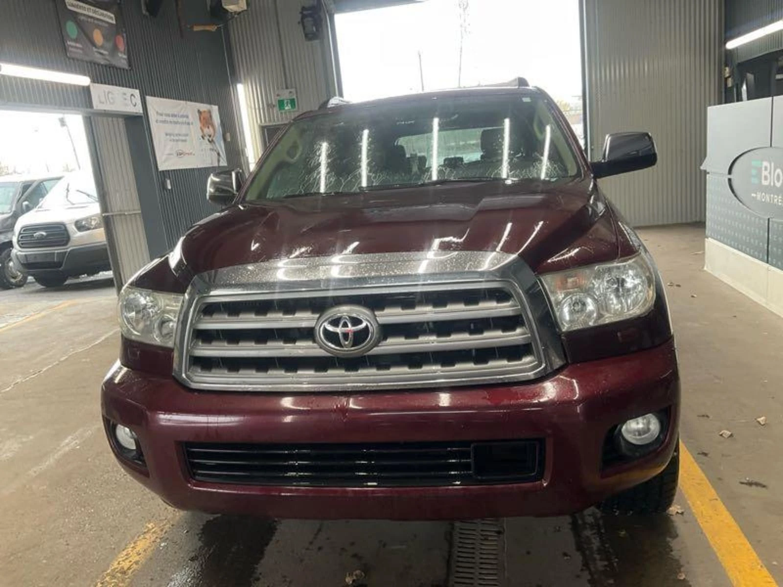 Toyota Sequoia * Platinum * АВТОКРЕДИТ БЕЗ ПЪРВОНАЧАЛНА ВНОСКА* , снимка 6 - Автомобили и джипове - 56051845