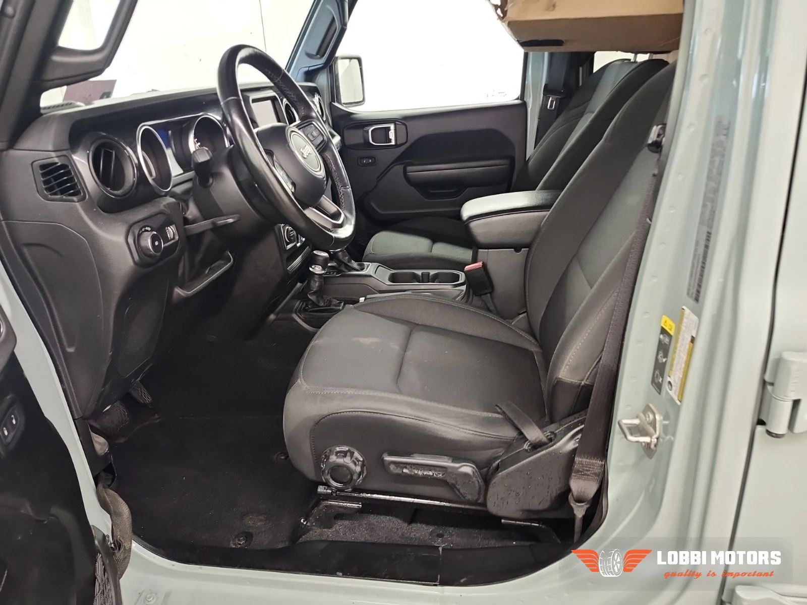 Jeep Wrangler, снимка 5 - Автомобили и джипове - 56099940