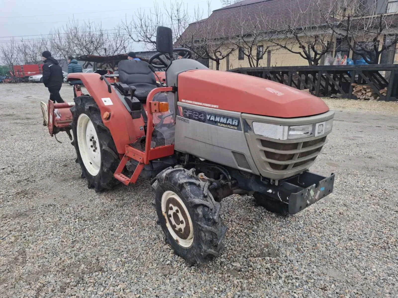 Трактор Yanmar AF 240, снимка 1