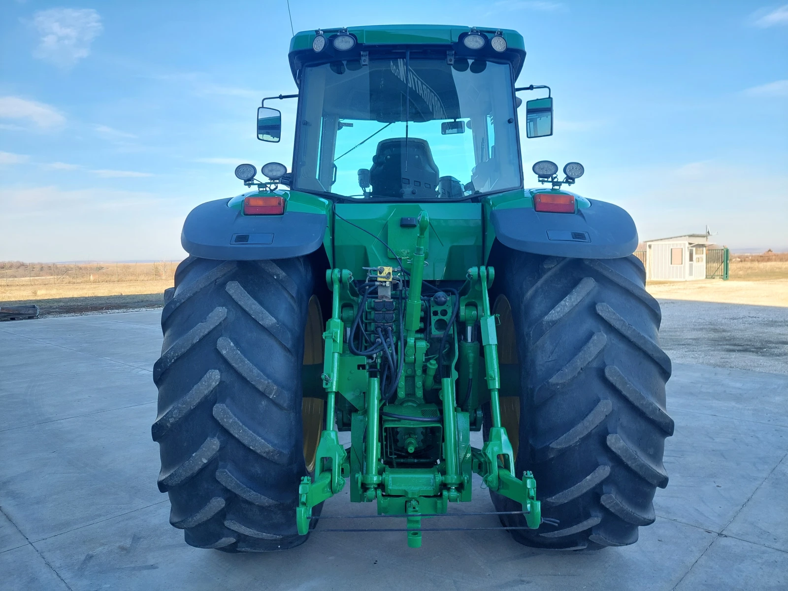 Трактор John Deere 8420 Powerschift, снимка 4 - Селскостопанска техника - 55937650