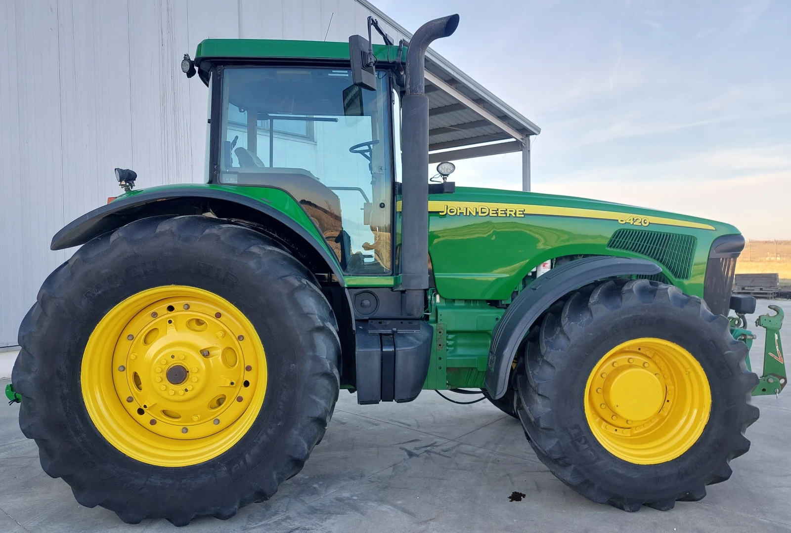 Трактор John Deere 8420 Powerschift, снимка 6 - Селскостопанска техника - 55937650