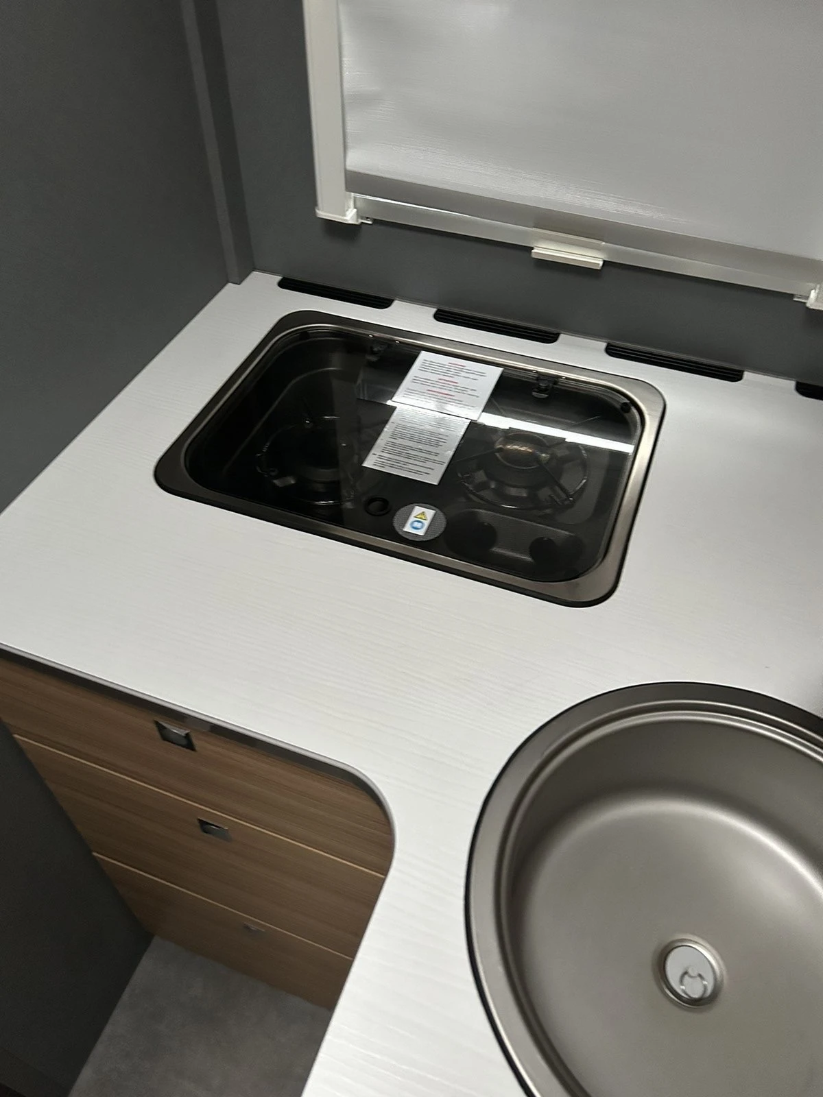 Кемпер Dethleffs JUST 90 T7052 DBM EB, снимка 4 - Каравани и кемпери - 54298642