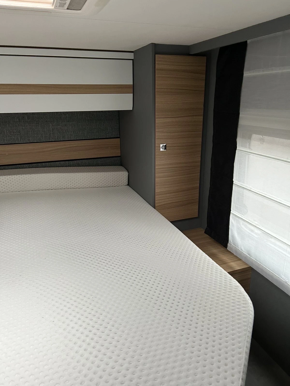 Кемпер Dethleffs JUST 90 T7052 DBM EB, снимка 7 - Каравани и кемпери - 54298642