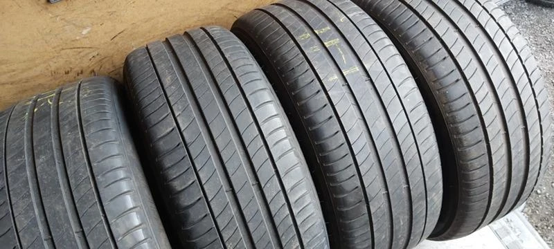 Гуми Летни 245/45R18, снимка 2 - Гуми и джанти - 31359579