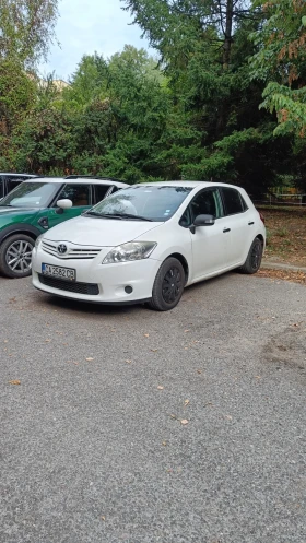 Toyota Auris 1.33 VVT-i, 99 к.с, Закупена от БГ, Сменена Верига, снимка 1