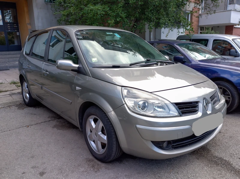 Renault Grand scenic 1.5 dCi 7 места, снимка 1 - Автомобили и джипове - 46993349