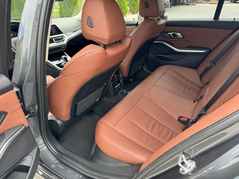 BMW 320 d/Sedan/SportLine/Digital/BrownLeather/Led/Top, снимка 13 - Автомобили и джипове - 47538928