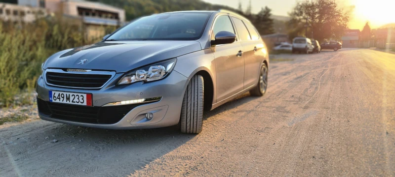 Peugeot 308 1.2i, снимка 4 - Автомобили и джипове - 49136558