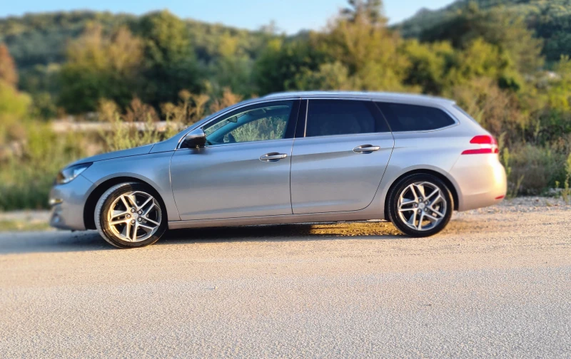 Peugeot 308 1.2i, снимка 7 - Автомобили и джипове - 49136558