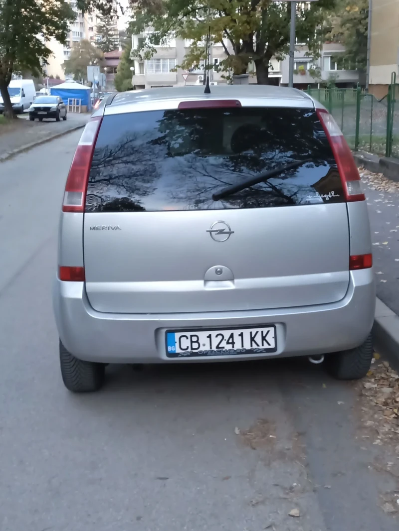 Opel Meriva 1.4 газ климатик, снимка 5 - Автомобили и джипове - 48347297