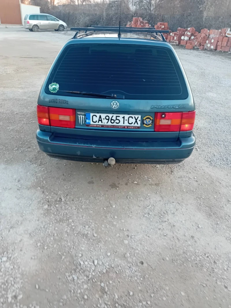 VW Passat, снимка 4 - Автомобили и джипове - 49013294