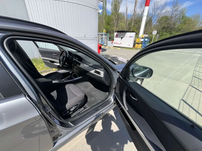 BMW 320 xDrive, снимка 9 - Автомобили и джипове - 52474490