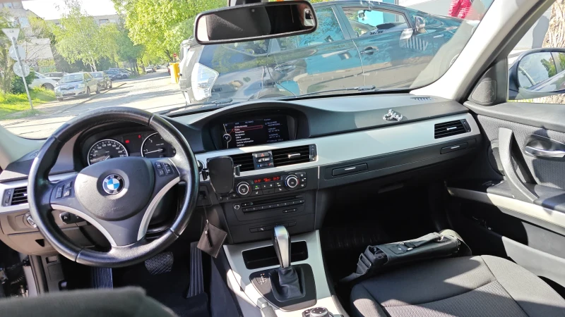 BMW 320 xDrive, снимка 2 - Автомобили и джипове - 52474490