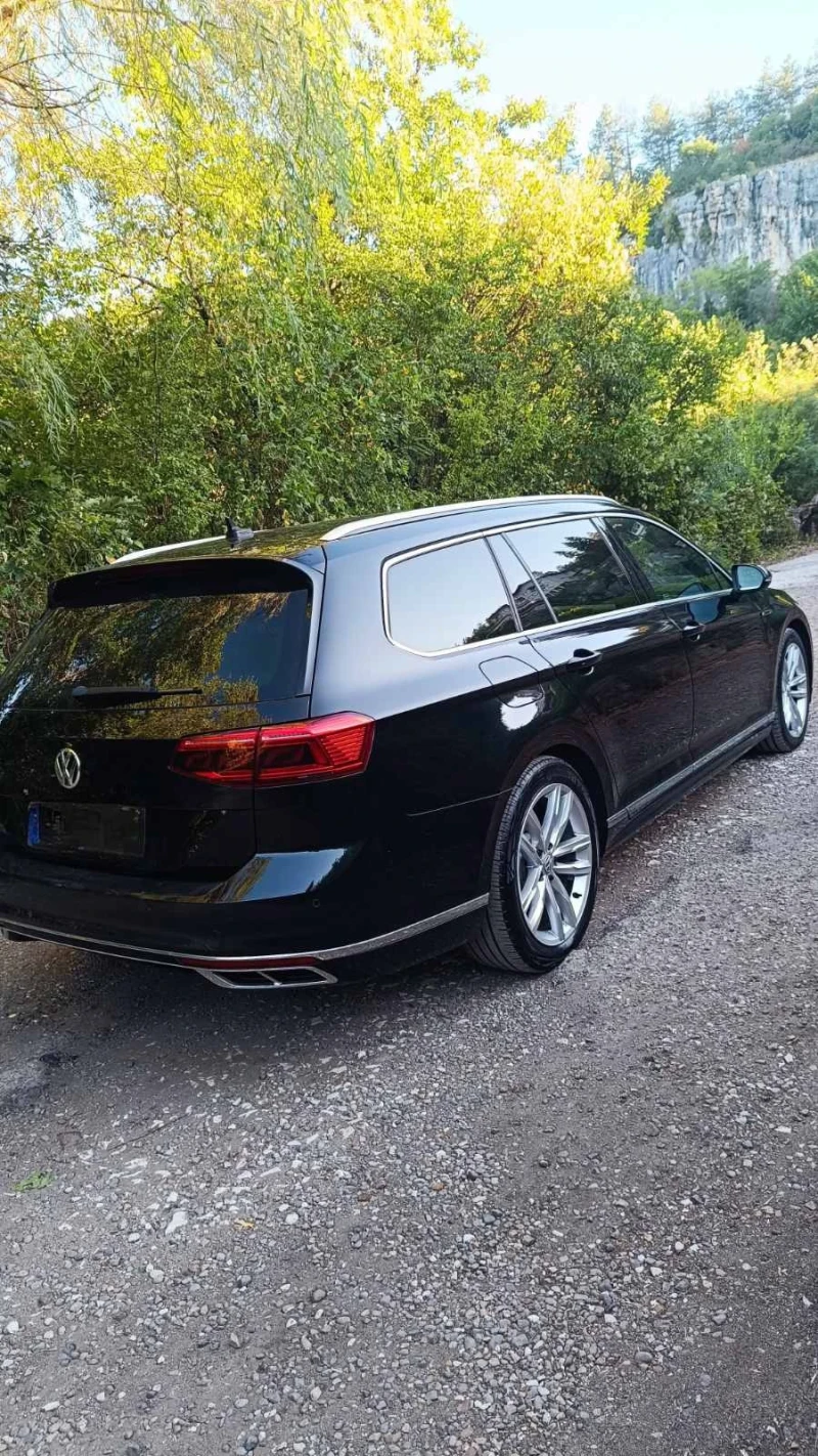 VW Passat R-Line 2.0/150кс, снимка 5 - Автомобили и джипове - 51571088