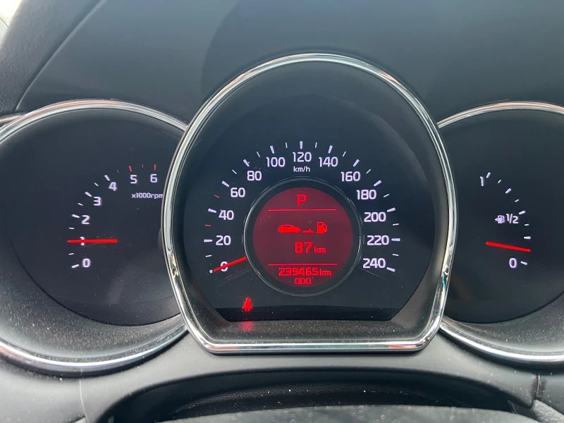 Kia Ceed 1, 6 GT-line, снимка 7 - Автомобили и джипове - 53275148