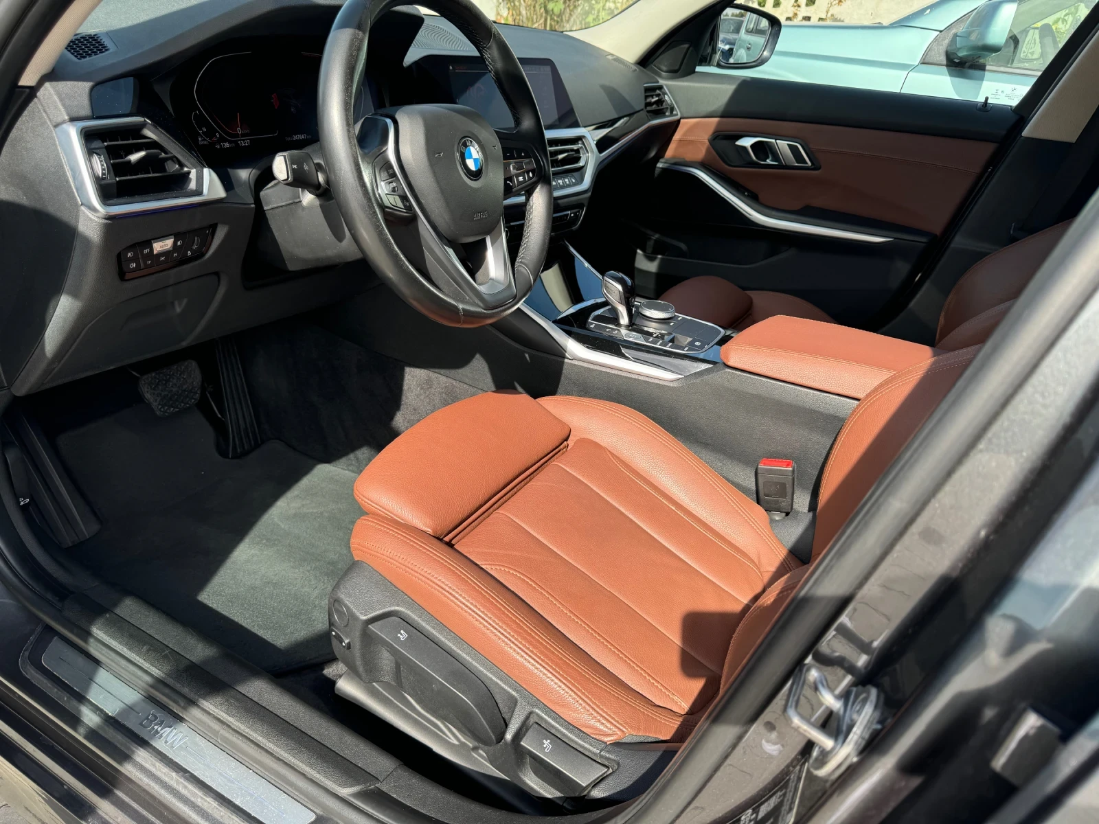 BMW 335 d/Sedan/SportLine/Digital/BrownLeather/Led/Top - изображение 8