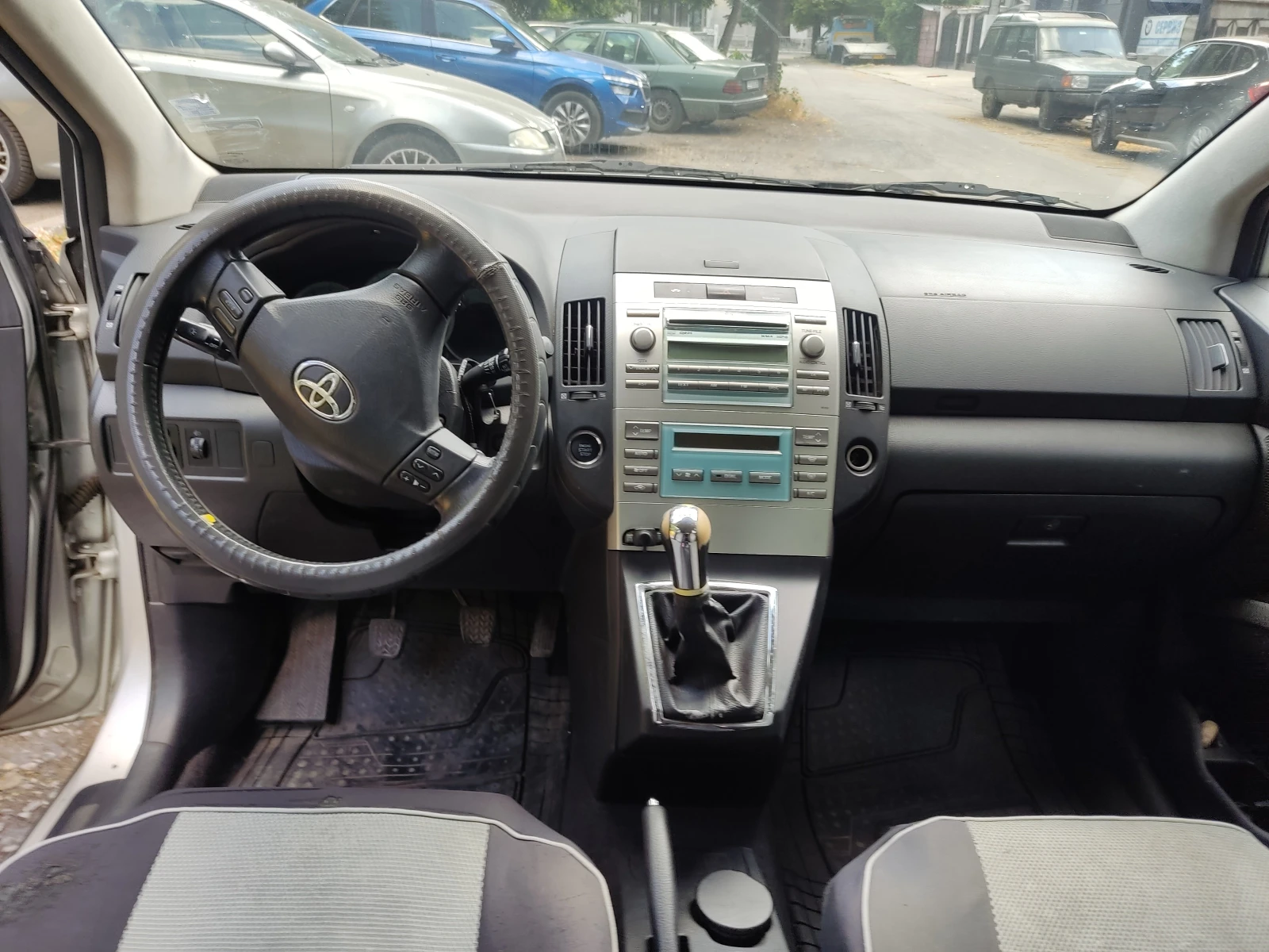 Toyota Corolla verso  - изображение 4