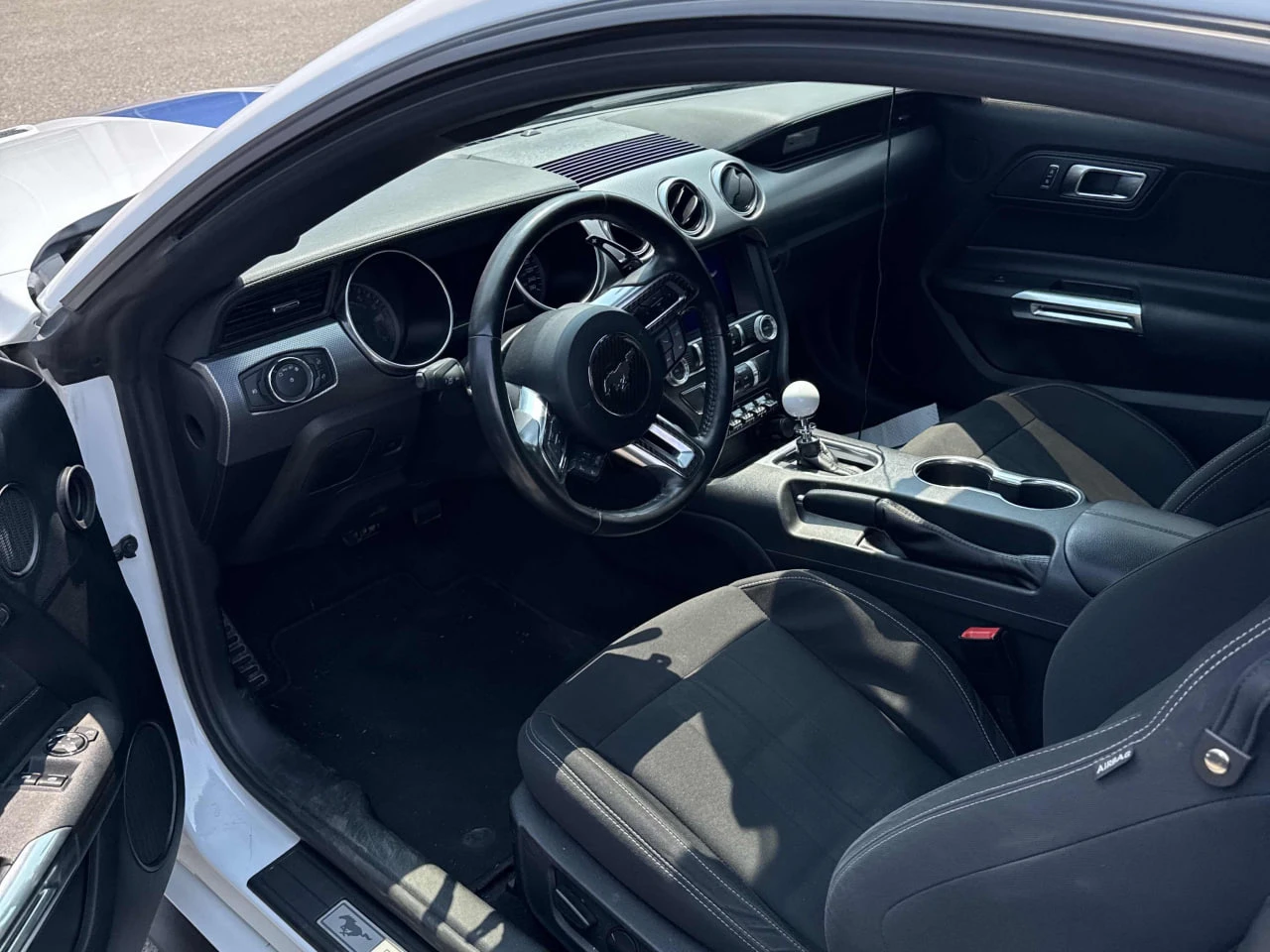 Ford Mustang GT* CARFAX* АВТОФИНАНСИРАНЕ БЕЗ ПЪРВОНАЧАЛНА ВНОСК - изображение 5