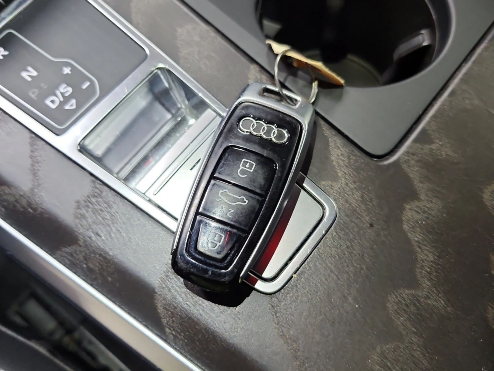 Audi A6 * CARFAX *    | Mobile.bg   9