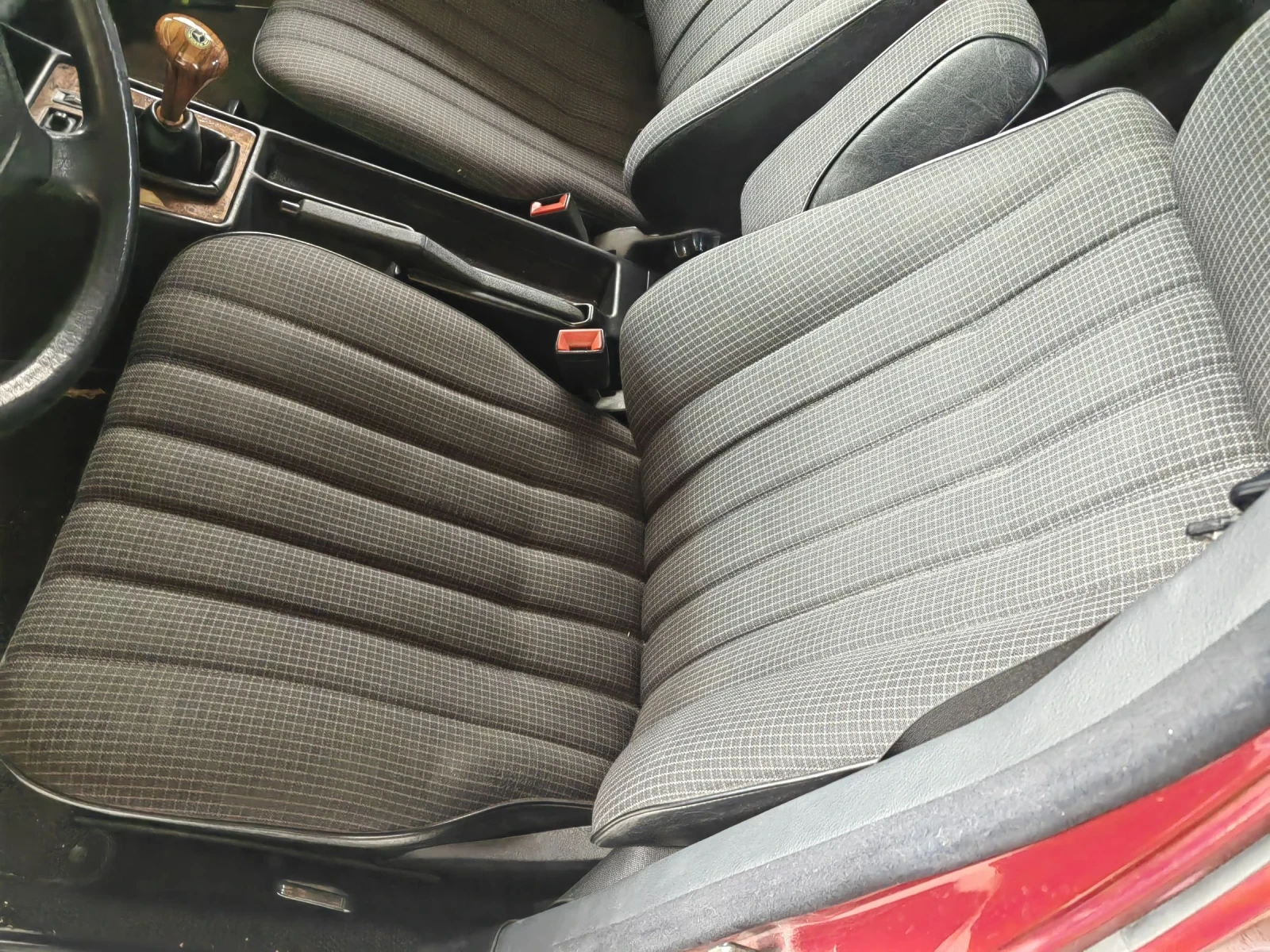 Mercedes-Benz 190, снимка 7 - Автомобили и джипове - 54100336