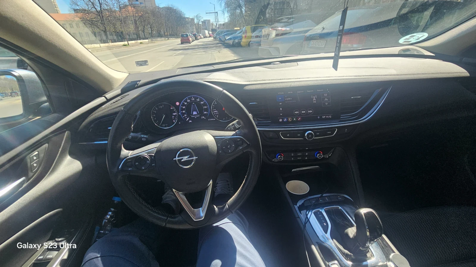 Opel Insignia, снимка 2 - Автомобили и джипове - 54133742