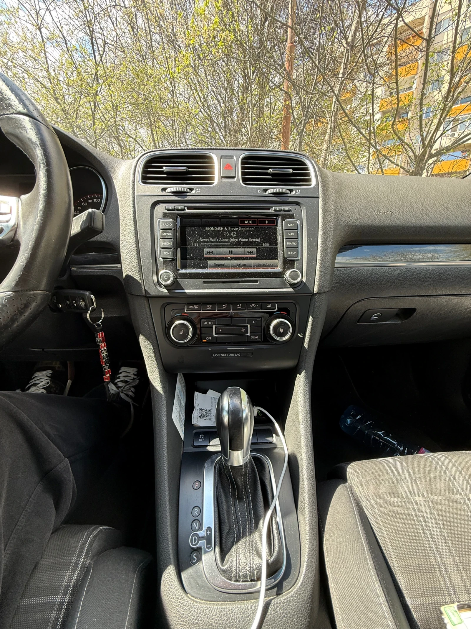 VW Golf GTD, снимка 8 - Автомобили и джипове - 54150679