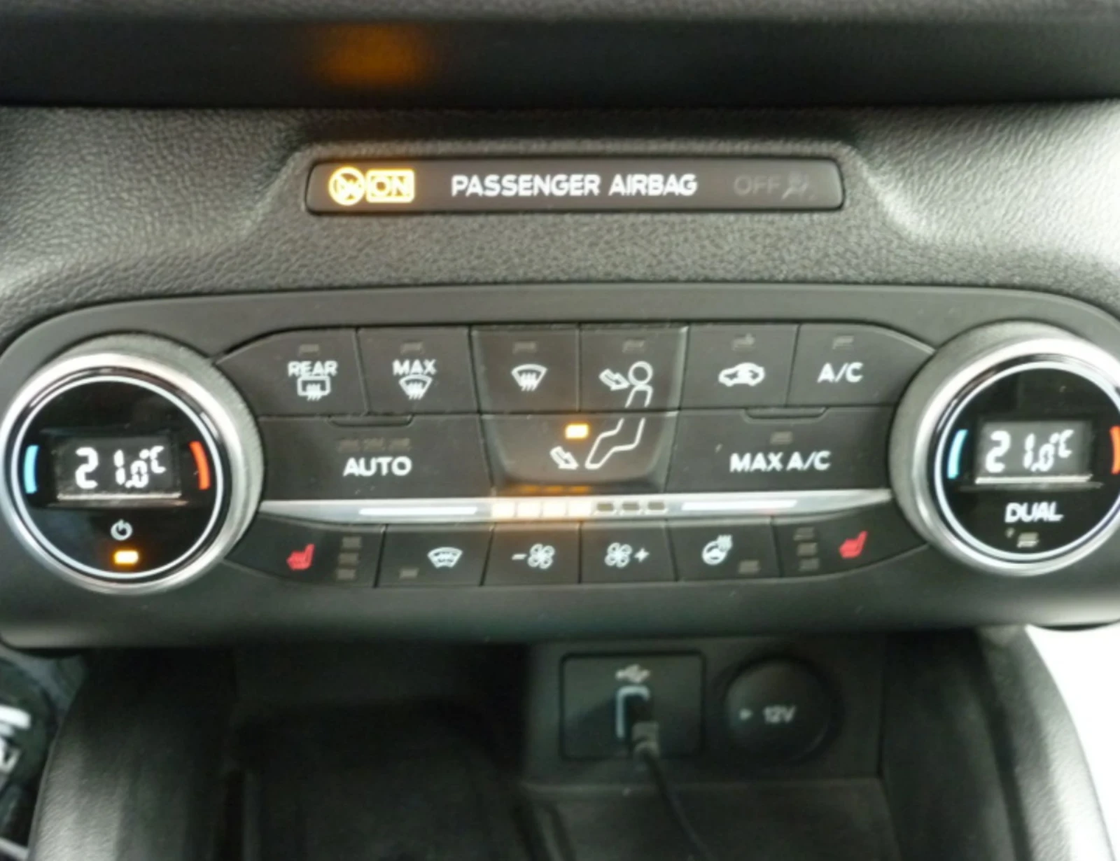 Ford Focus Комби, снимка 12 - Автомобили и джипове - 54166538