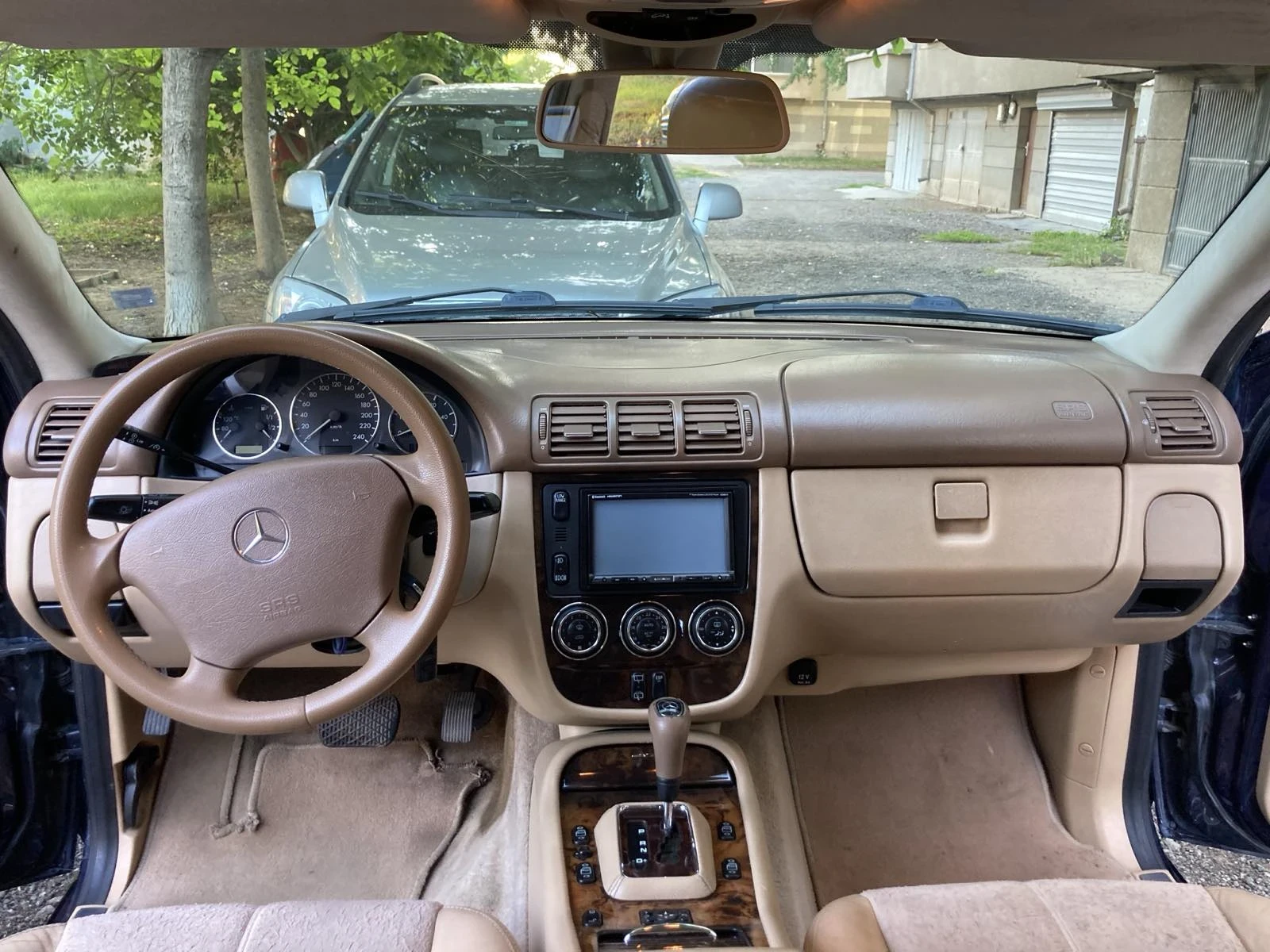 Mercedes-Benz ML 270, снимка 6 - Автомобили и джипове - 54196670