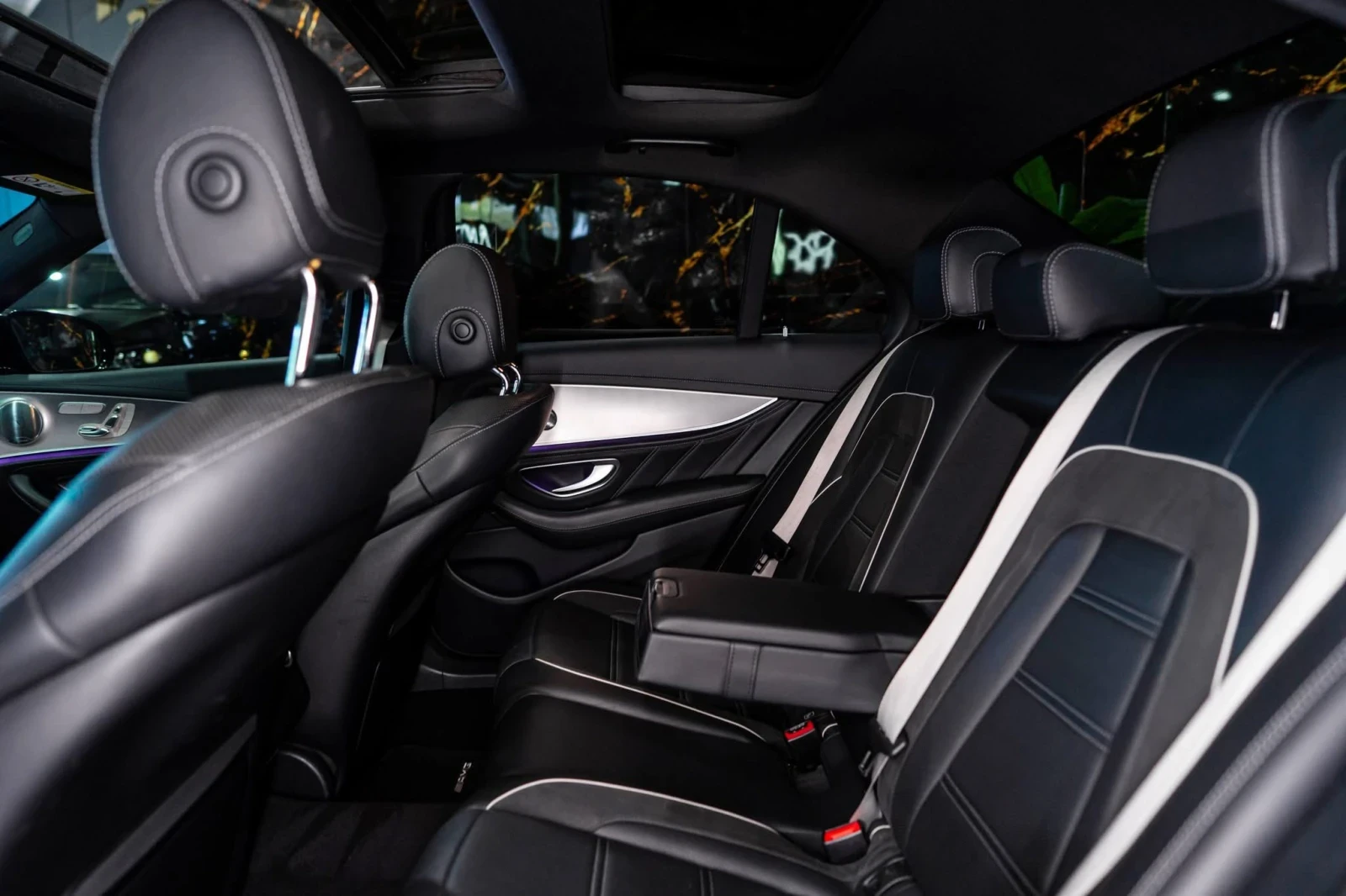 Mercedes-Benz E 63 AMG S 4MATIC+ ПАНО BURM HUD 360 ЛИЗИНГ 100%, снимка 15 - Автомобили и джипове - 54446976