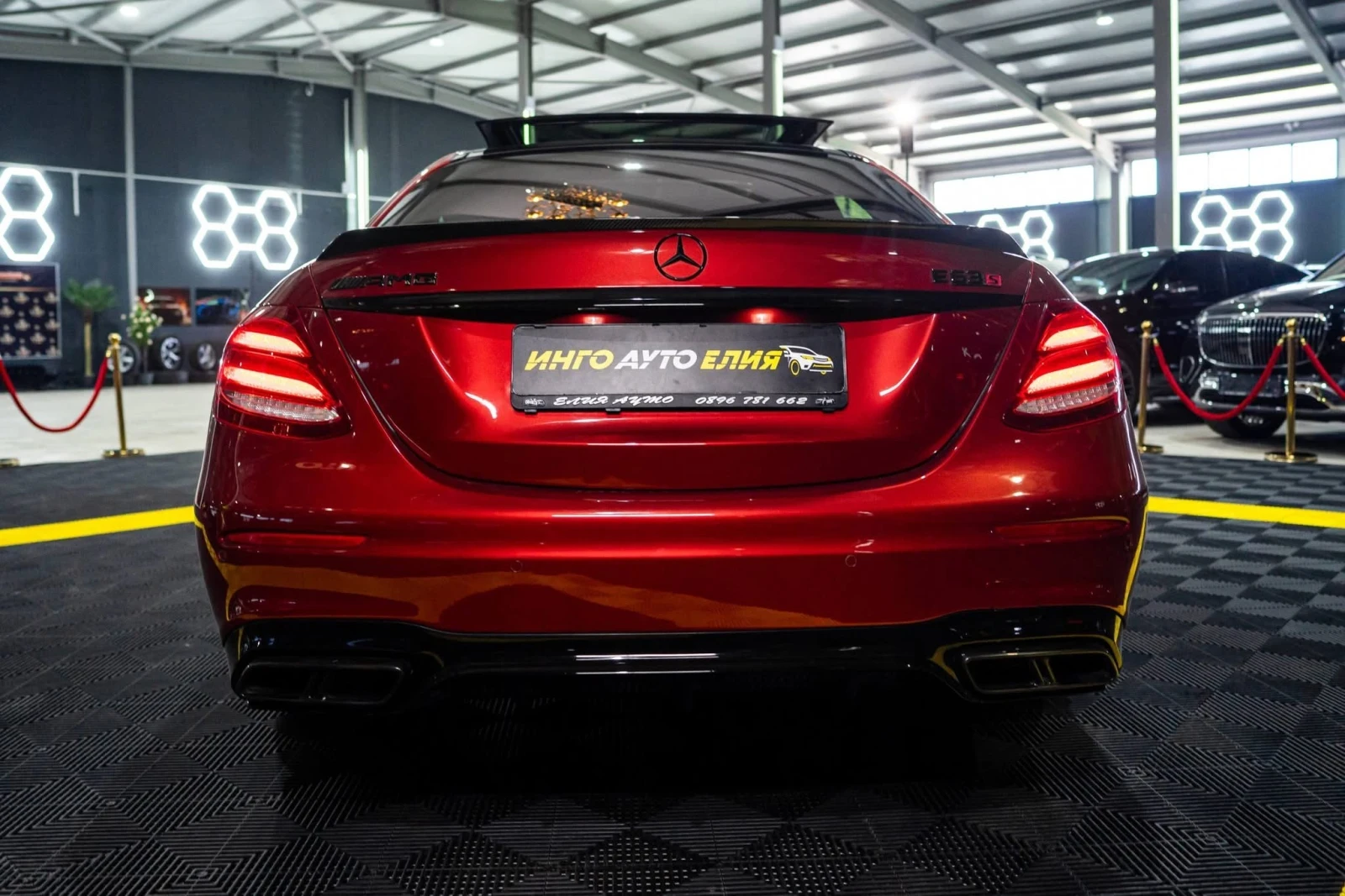 Mercedes-Benz E 63 AMG S 4MATIC+ ПАНО BURM HUD 360 ЛИЗИНГ 100%, снимка 8 - Автомобили и джипове - 54446976