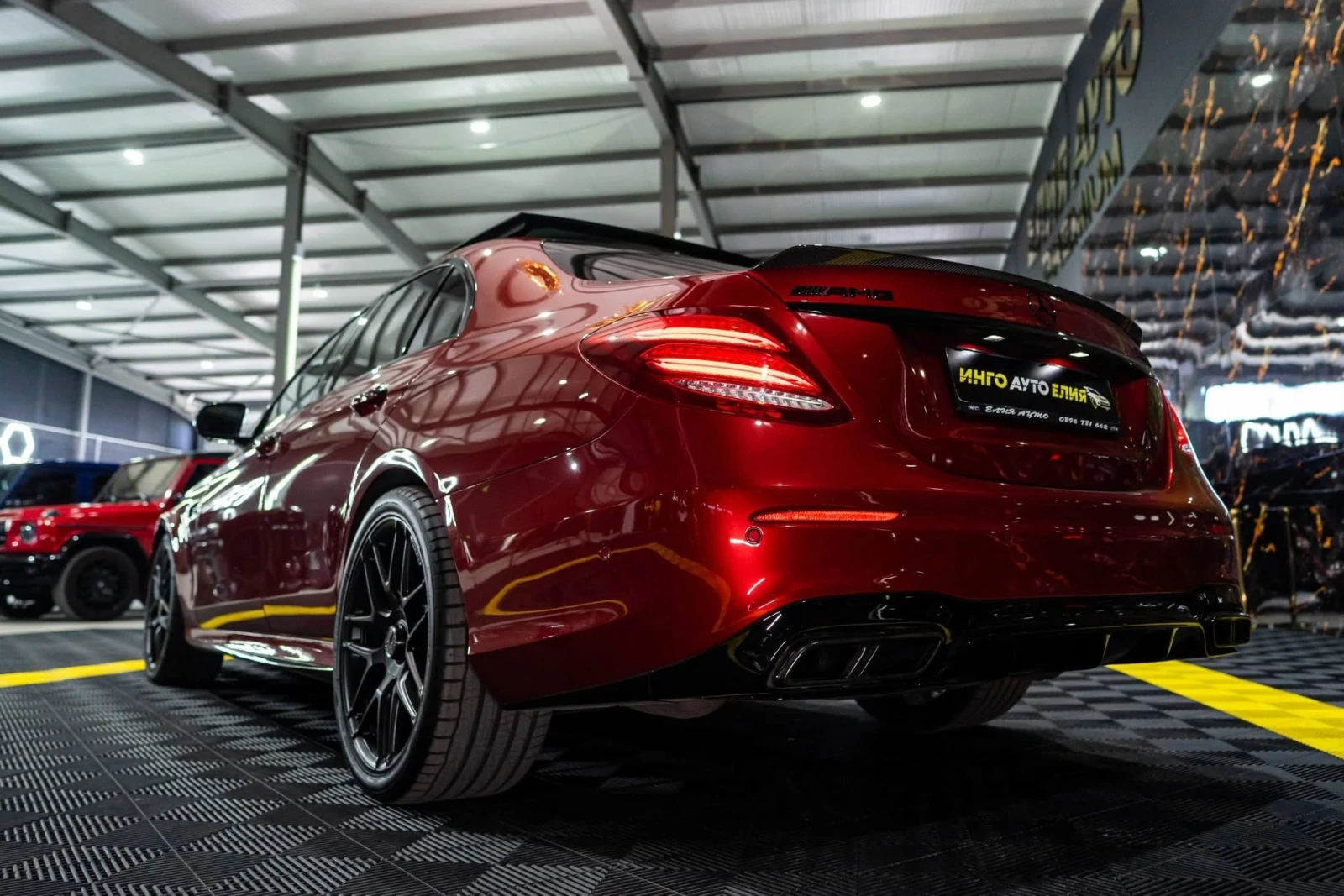 Mercedes-Benz E 63 AMG S 4MATIC+ ПАНО BURM HUD 360 ЛИЗИНГ 100%, снимка 6 - Автомобили и джипове - 54446976