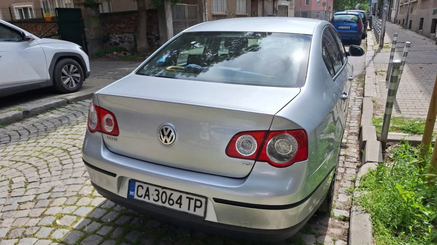 VW Passat 1900, снимка 3 - Автомобили и джипове - 54731949
