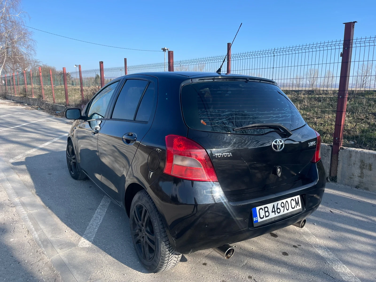 Toyota Yaris, снимка 5 - Автомобили и джипове - 54903661
