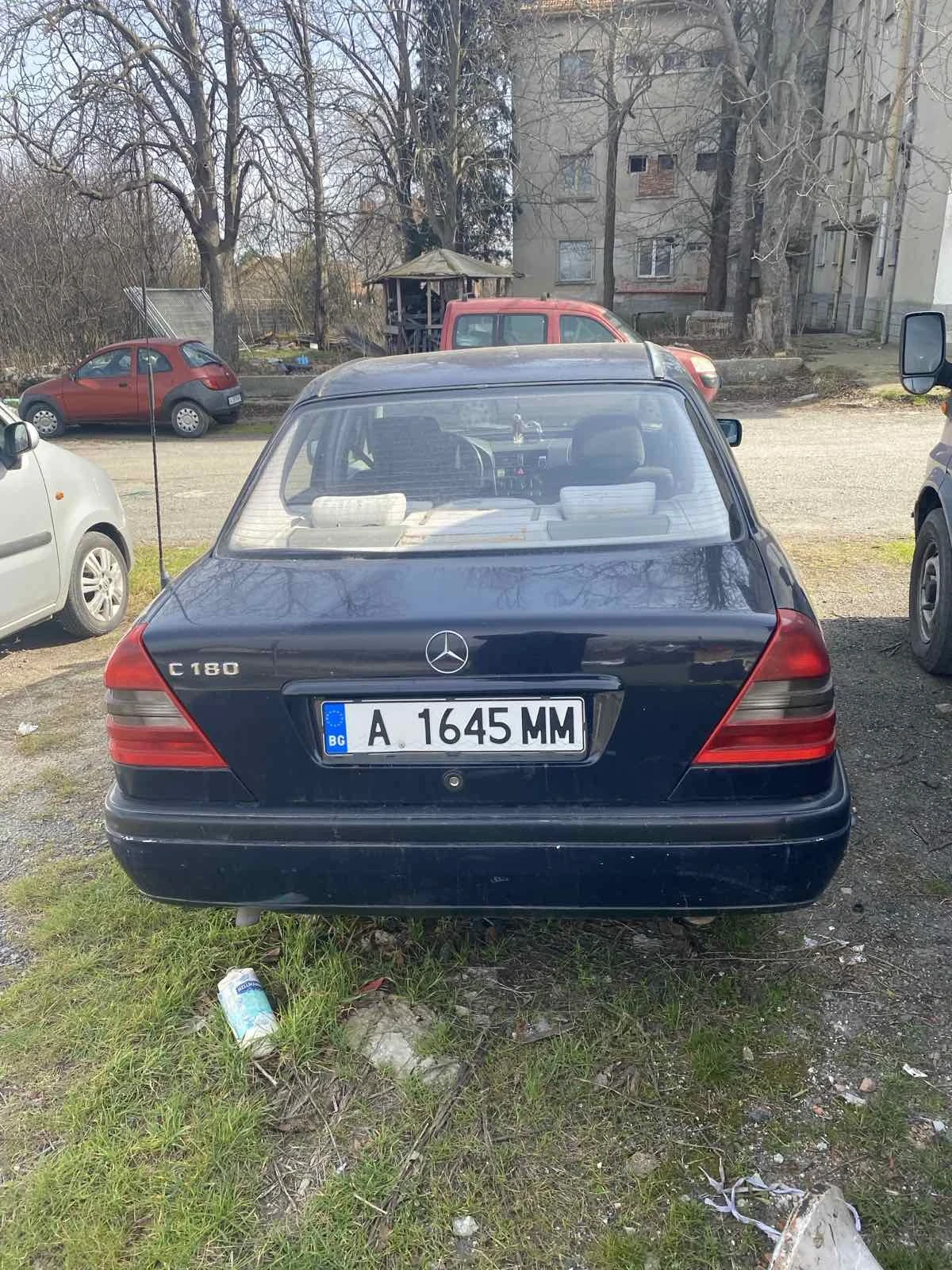 Mercedes-Benz C 180, снимка 2 - Автомобили и джипове - 55064009