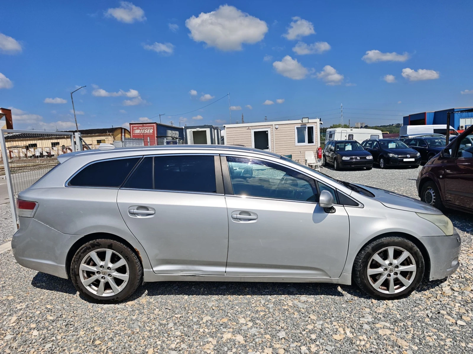 Toyota Avensis, снимка 4 - Автомобили и джипове - 55295540