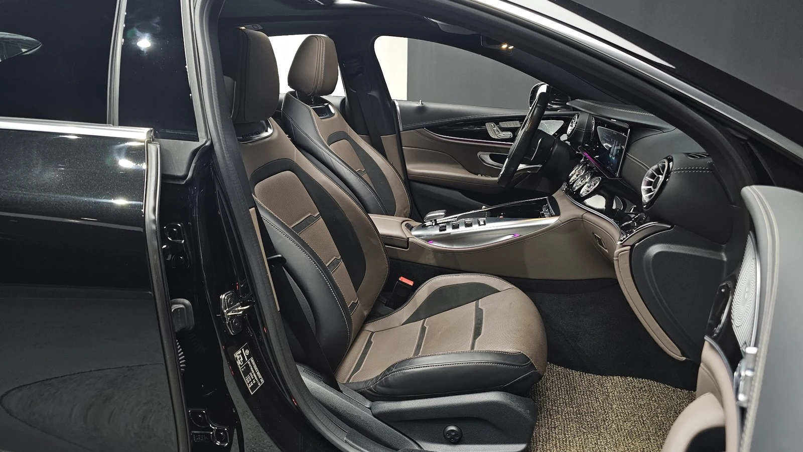 Mercedes-Benz AMG GT 43* ���* HUD* 360* ������� �����* ������ ���� | Mobile.bg � ����������� 10
