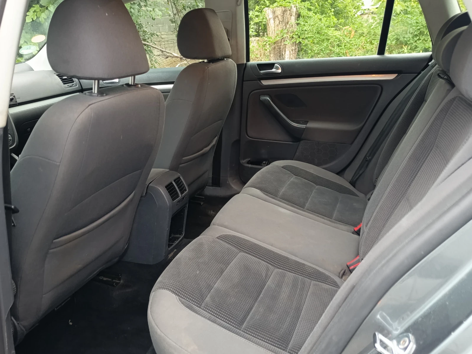 VW Golf 1.9tdi 105кс, снимка 12 - Автомобили и джипове - 55400440