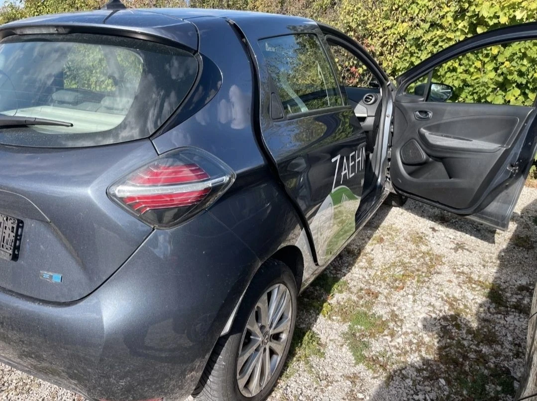 Renault Zoe R110 CCS  подгрев, снимка 8 - Автомобили и джипове - 56651928