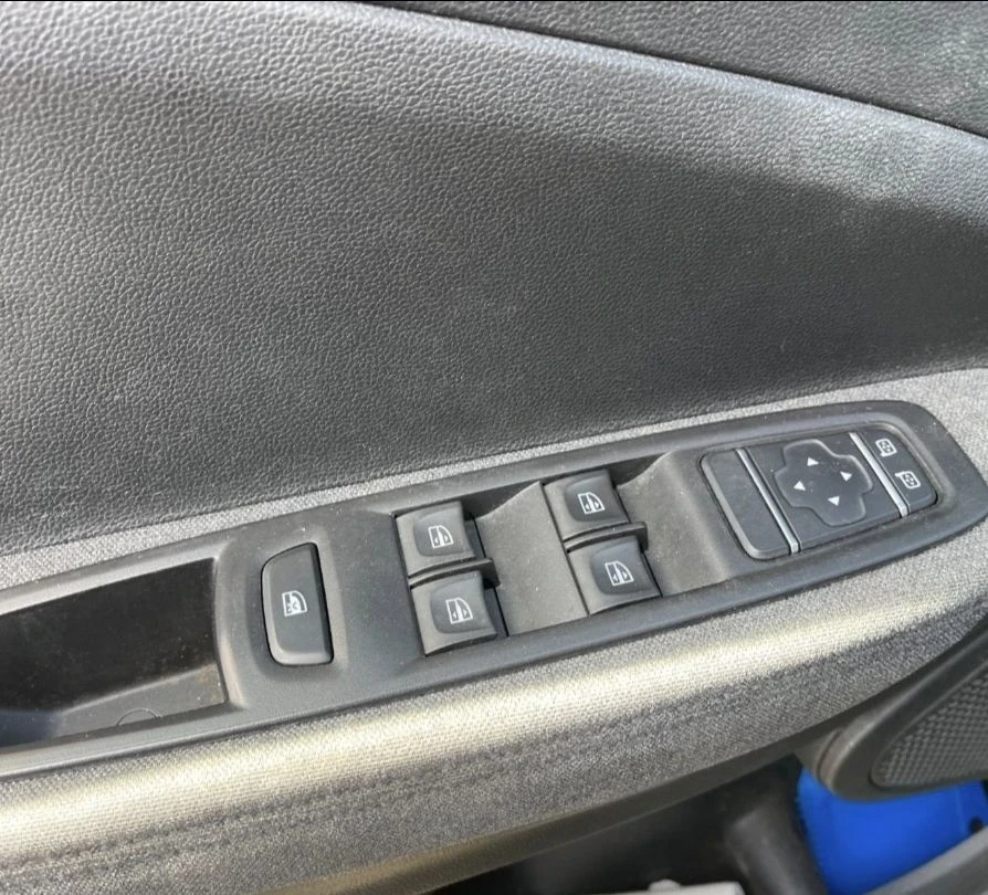 Renault Zoe R110 CCS  подгрев, снимка 4 - Автомобили и джипове - 56651928