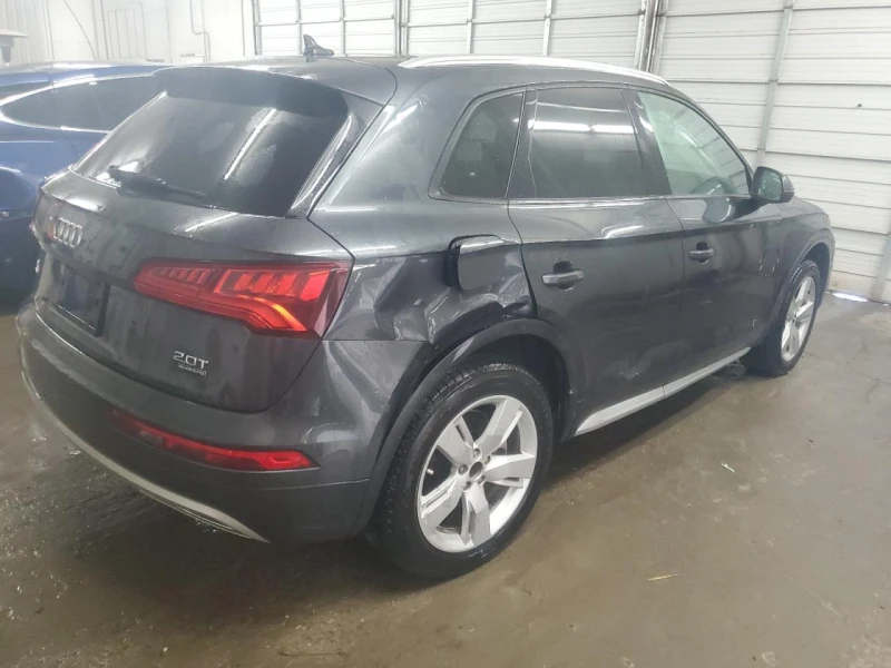 Audi Q5 PREMIUM, снимка 3 - Автомобили и джипове - 47630453