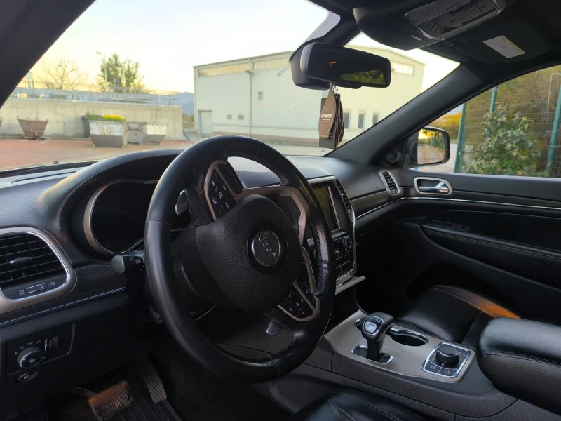 Jeep Grand cherokee 3.6, снимка 10 - Автомобили и джипове - 52588470