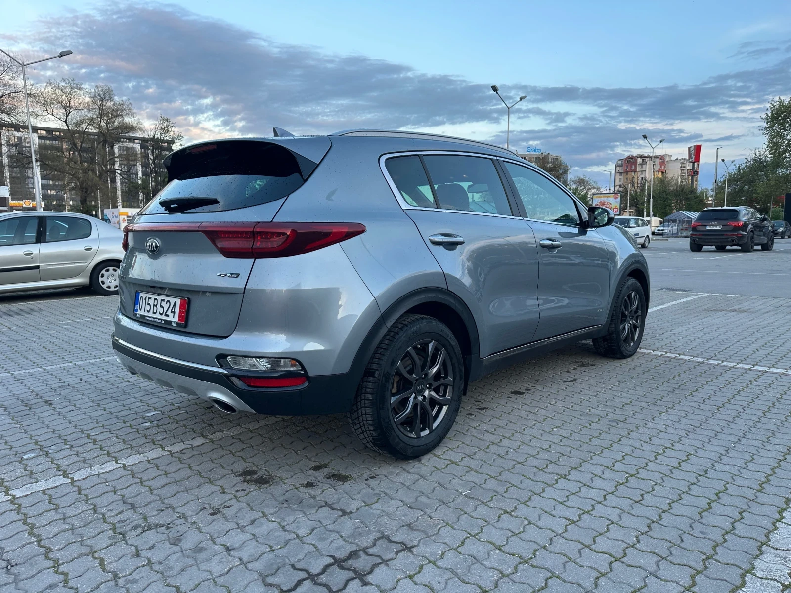 Kia Sportage GT Line 2.0 CRDI AWD - изображение 7