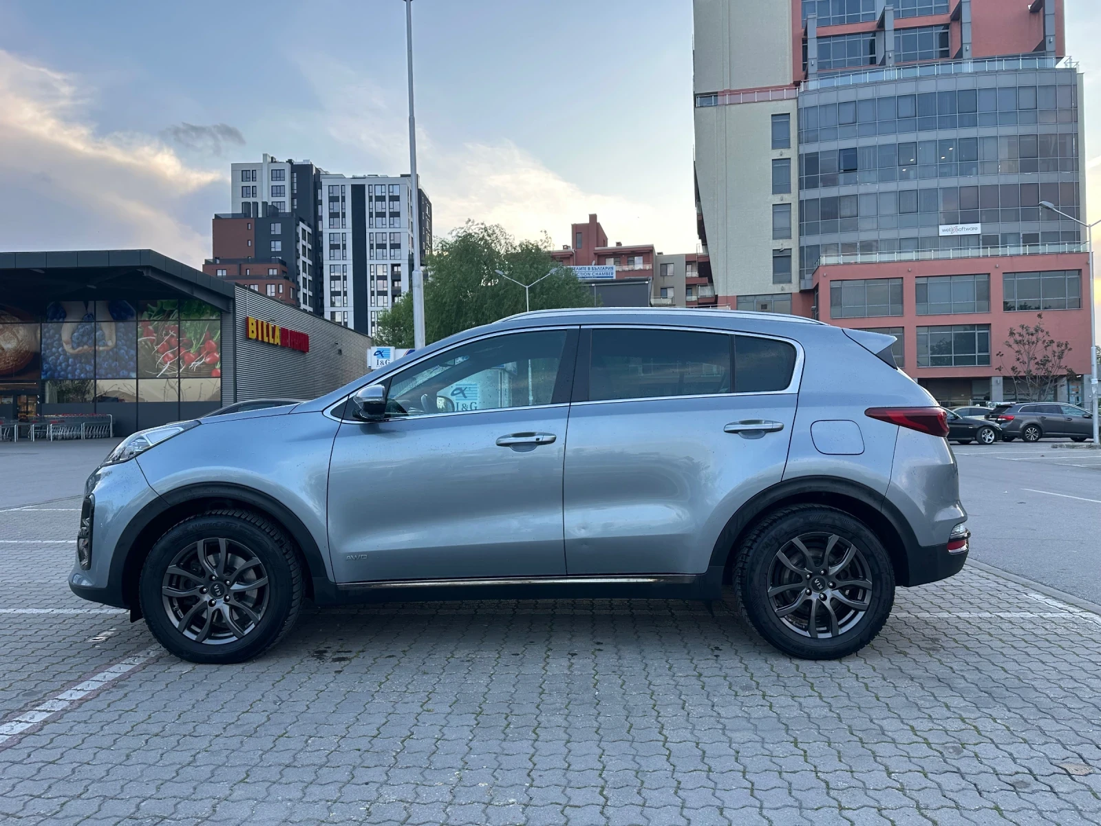 Kia Sportage GT Line 2.0 CRDI AWD - изображение 3