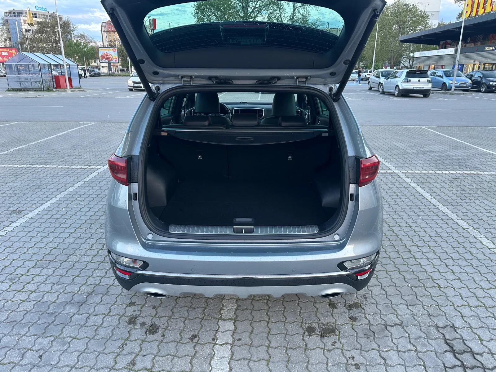 Kia Sportage GT Line 2.0 CRDI AWD - изображение 6
